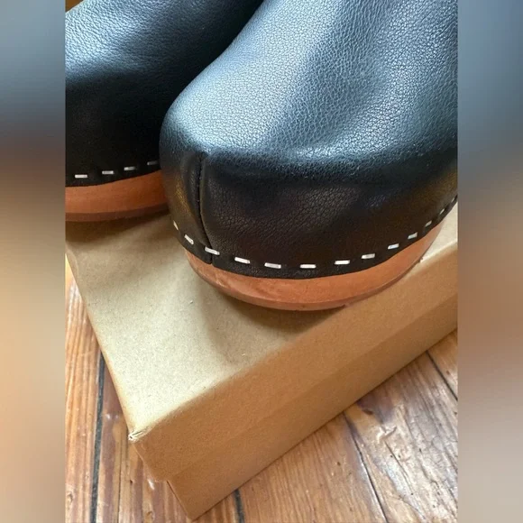 Charlotte Stone Martino Clogs LIKE NEW, Black, Size 8 - Picture 6 of 10